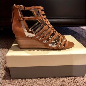 Hinge Wedge Sandal